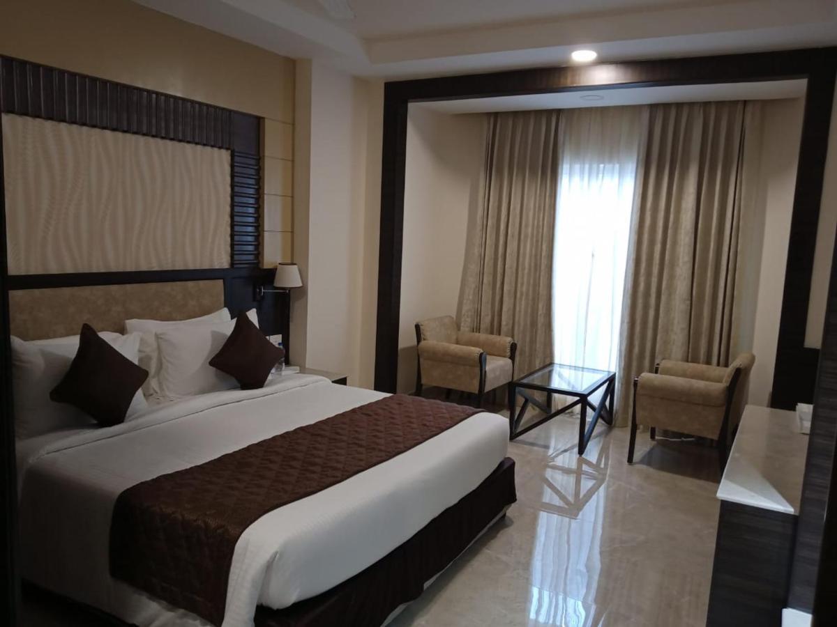 Aadithya Hotel Chennai