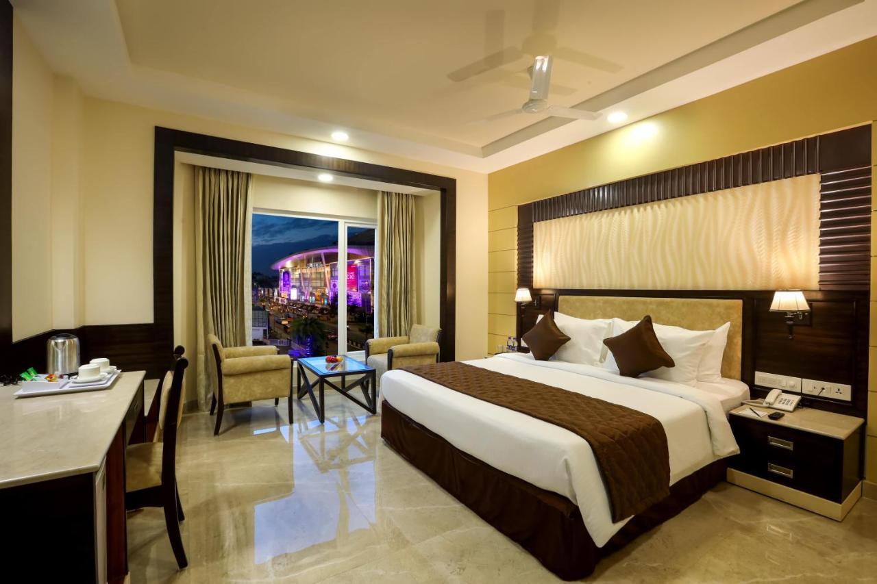 Aadithya Hotel 3*