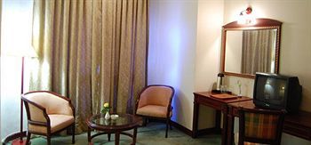 Hotel Aadithya 3*